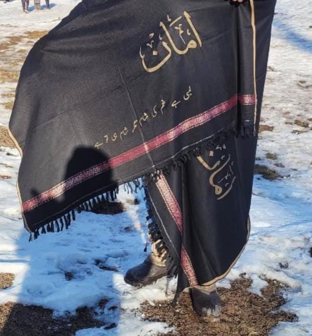 CUSTOMIZE WINTER SHAWLS FOR MEN