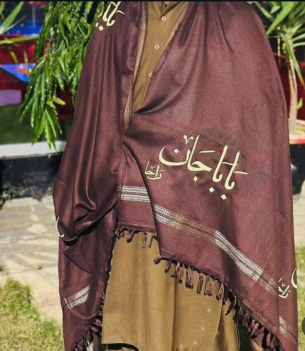 CUSTOMIZE WINTER SHAWLS FOR MEN